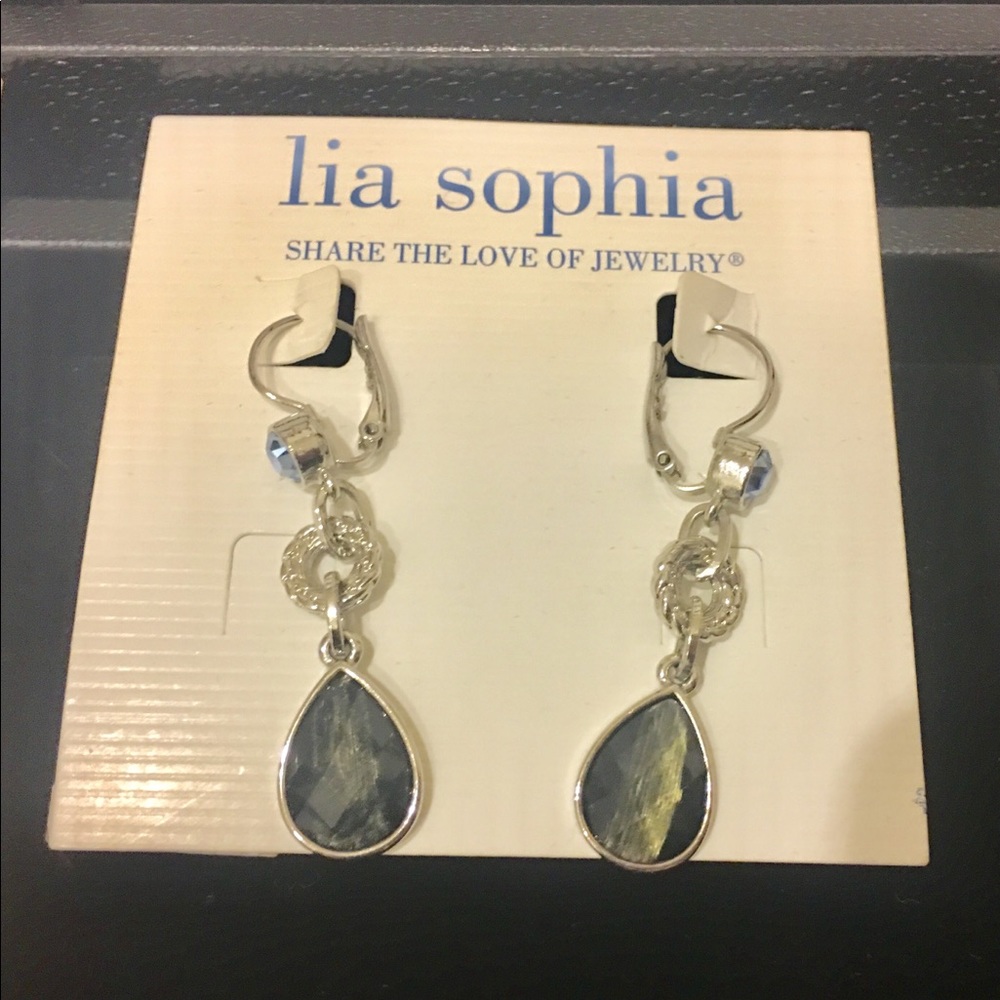 Azure cut crystal earrings